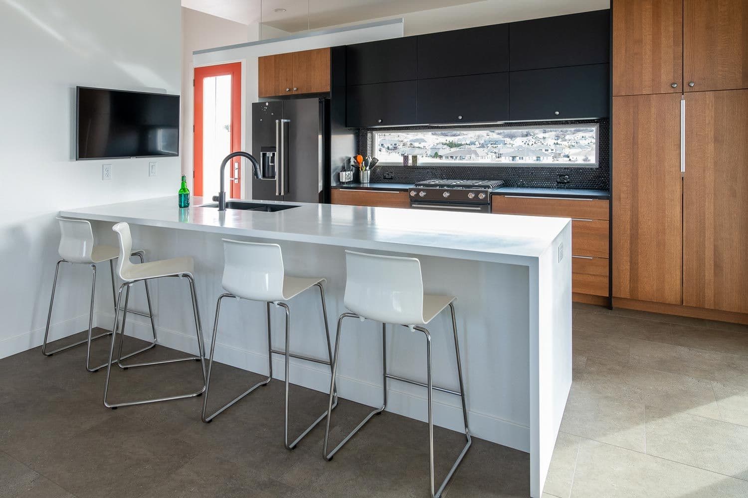 Previous kitchen before remodel