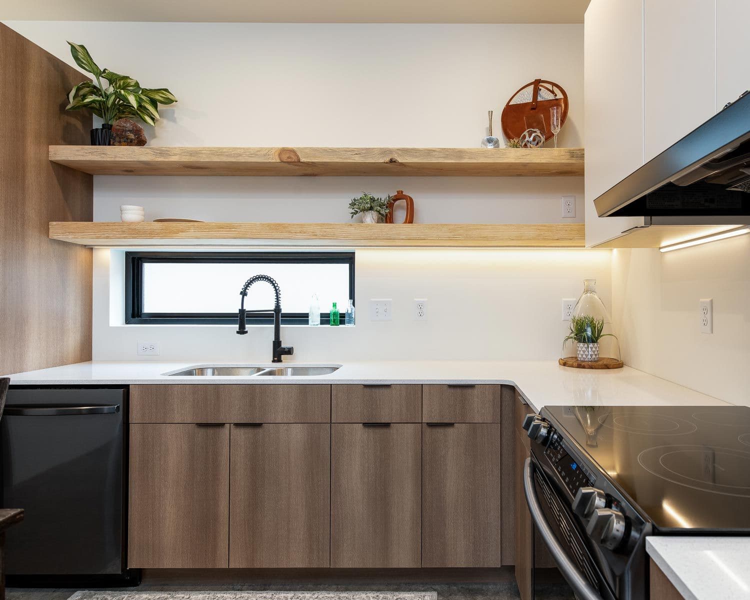 Previous kitchen before remodel