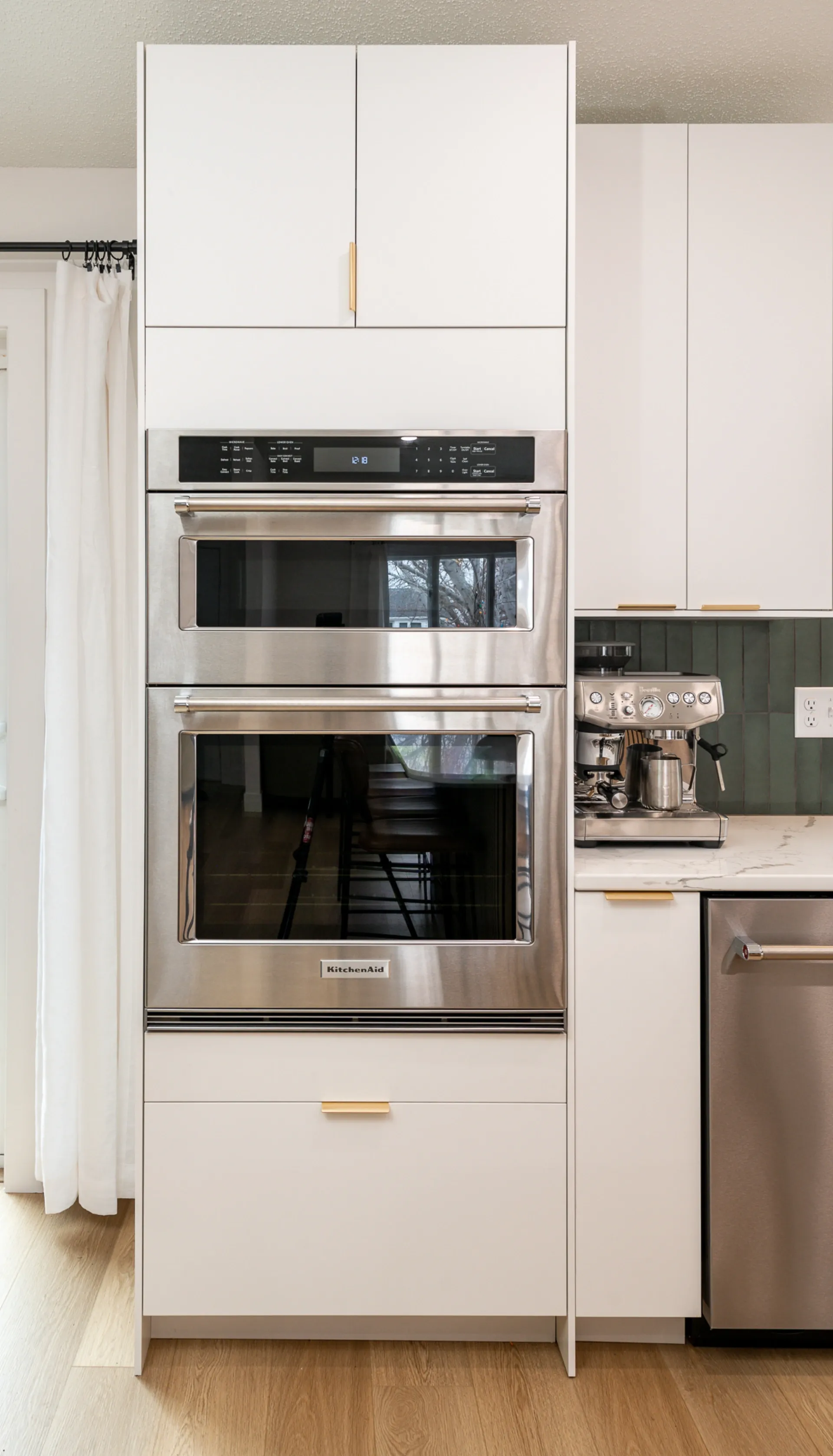 Previous kitchen before remodel