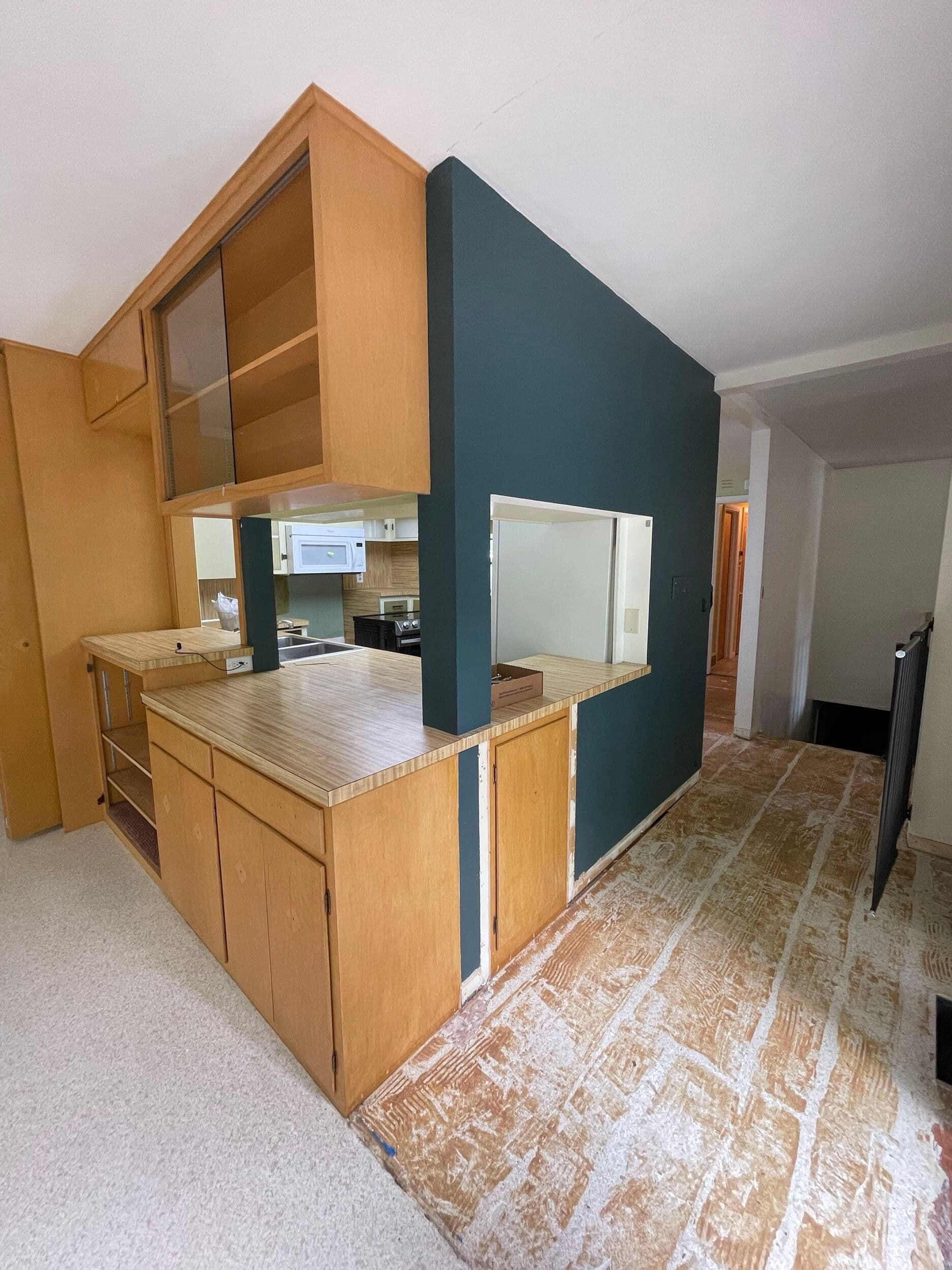 Previous kitchen before remodel