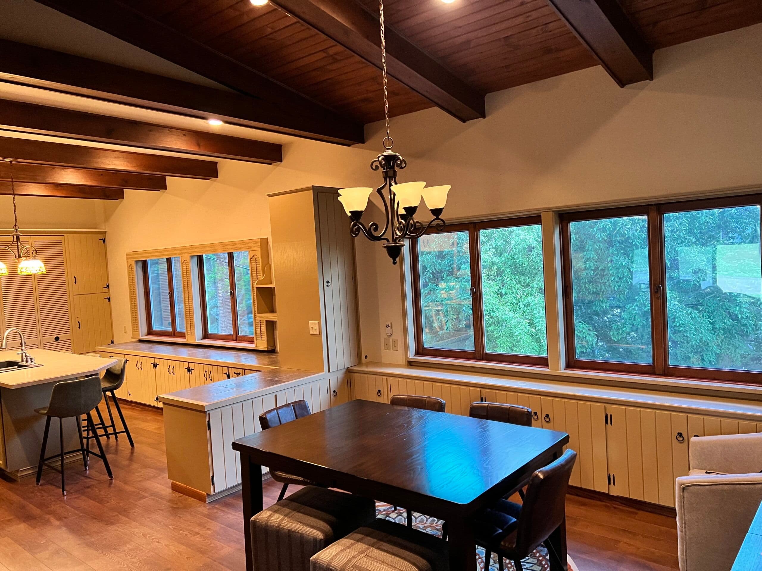 Previous kitchen before remodel